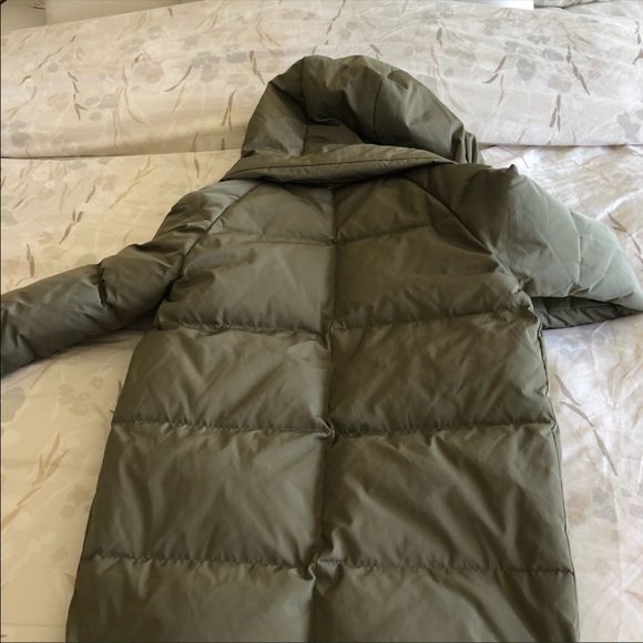 Orolay women’s army green thickened down puffer jacket - Picture 9 of 15
